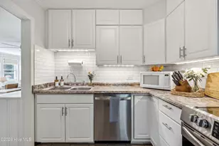 1122 S Topsail Dr, Surf City, NC 28445 - Photo 12