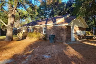 557 Circle Dr, Greenville, NC 27858 - Photo 2