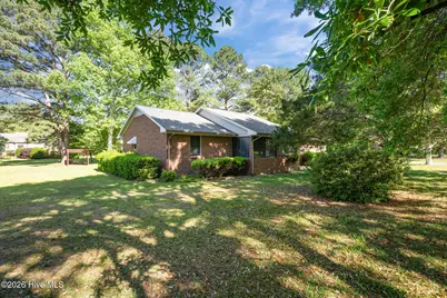 4802 Meadow Court Drive, New Bern, NC 28562 - Photo 4