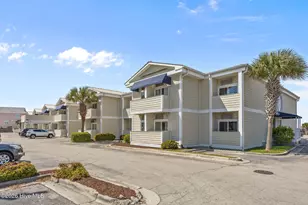 602 W Fort Macon Rd, Atlantic Beach, NC 28512 - Photo 2