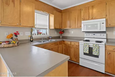 2128 Flagstone Court #G7, Greenville, NC 27834 - Photo 8