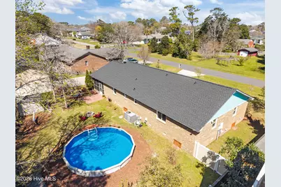 513 Hamlet Avenue, Carolina Beach, NC 28428 - Photo 4