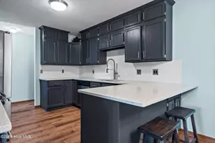 513 Hamlet Ave, Carolina Beach, NC 28428 - Photo 18