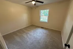 1300 W Church St, Laurinburg, NC 28352 - Photo 10