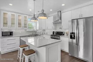 804 E Oak Island Dr, Oak Island, NC 28465 - Photo 12