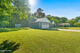 115 Bayshore Dr, Elizabeth City, NC 27909 - Photo 10
