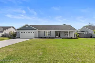 111 Blue Haven Dr, Hubert, NC 28539 - Photo 2