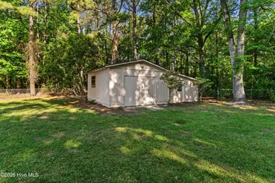 11073 Sam Potts Highway, Lake Waccamaw, NC 28450 - Photo 32