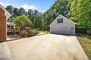 2004 Mercury Dr, Greenville, NC 27858 - Photo 4