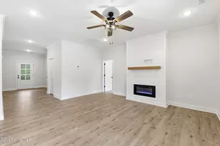 16651 Rabbit Run Ct, Wagram, NC 28396 - Photo 8