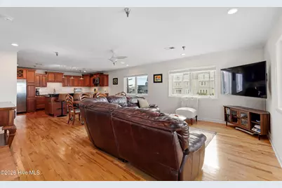 306 Lake Park Boulevard S #302, Carolina Beach, NC 28428 - Photo 4
