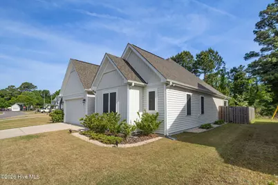 8818 Colbert Place Drive, Leland, NC 28451 - Photo 2