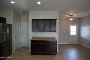 112 High Cottage Ln, Richlands, NC 28574 - Photo 4