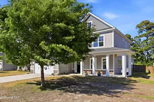 90 W Bailey Ln, Hampstead, NC 28443 - Photo 2