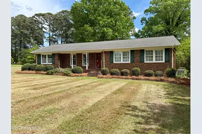 1391 Johnson Drive, Williamston, NC 27892 - Photo 1