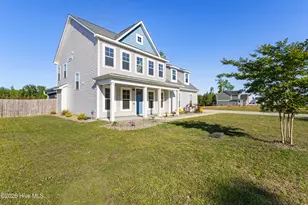 301 Grandview Dr, Hampstead, NC 28443 - Photo 4