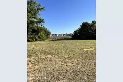 659 Cannonsgate Drive, Newport, NC 28570 - Photo 2