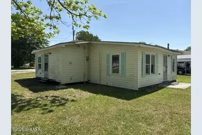 905 N C Street, Bridgeton, NC 28519 - Photo 18