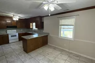 310 Greenfield Heights Blvd, Havelock, NC 28532 - Photo 4