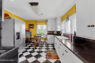 208 Johnson St, New Bern, NC 28560 - Photo 18