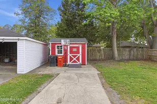 1119 W Colonial Ave, Elizabeth City, NC 27909 - Photo 22