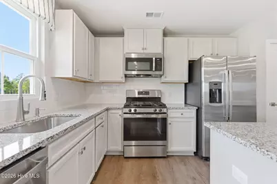 1123 Middle Crest Drive NE, Bolivia, NC 28422 - Photo 12