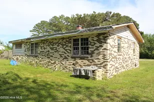 135 Lowe Dr, Hertford, NC 27944 - Photo 2