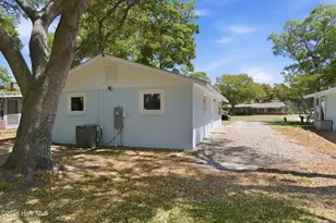 103 SE 76th St, Oak Island, NC 28465 - Photo 28