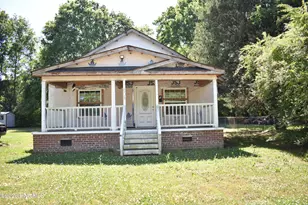 506 Oliver St, Mount Olive, NC 28365 - Photo 1