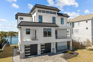 208 Radio Island Rd, Morehead City, NC 28557 - Photo 2
