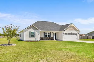 108 Woodwater Dr, Richlands, NC 28574 - Photo 2