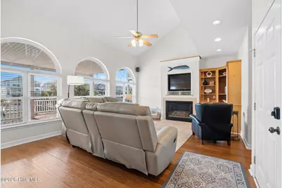 27 Cumberland Street, Ocean Isle Beach, NC 28469 - Photo 6