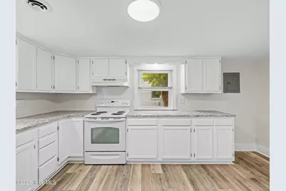 215 Richlands Avenue, Jacksonville, NC 28540 - Photo 16