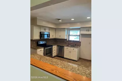 502 S Pine Cone Lane, Jacksonville, NC 28546 - Photo 8