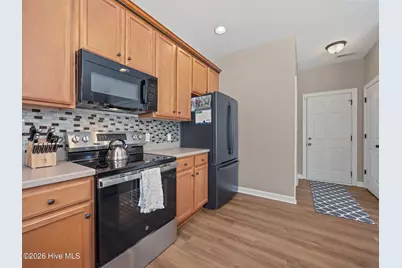 301 Savannah Drive, Jacksonville, NC 28540 - Photo 14