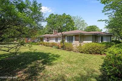 1504 Lucerne Way, New Bern, NC 28560 - Photo 2