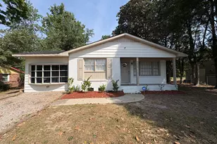 4334 Forest View Dr, Fayetteville, NC 28304 - Photo 1