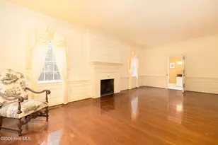 208 S Moseley St, Edenton, NC 27932 - Photo 6