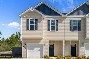 401 Vandemere Ct, Holly Ridge, NC 28445 - Photo 1