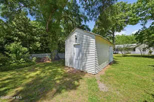 409 Elliott St, Edenton, NC 27932 - Photo 36