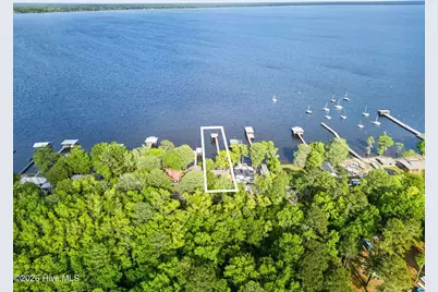 2910 Canal Cove Road, Lake Waccamaw, NC 28450 - Photo 32