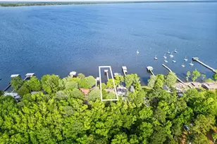 2910 Canal Cove Rd, Lake Waccamaw, NC 28450 - Photo 32