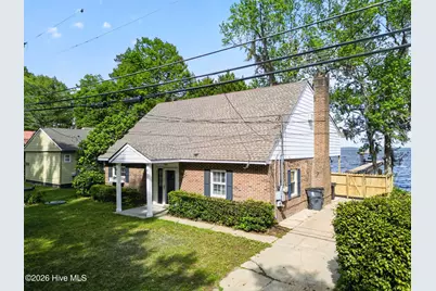 2910 Canal Cove Road, Lake Waccamaw, NC 28450 - Photo 2
