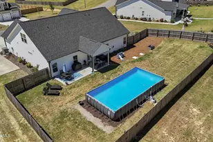 235 Enfield Dr, Carthage, NC 28327 - Photo 4