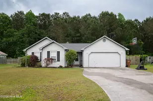 123 Daphne Dr, Hubert, NC 28539 - Photo 2