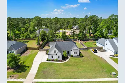 506 Crown Pointe Drive, Hampstead, NC 28443 - Photo 4