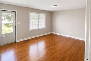 5500 Gaskins Rd, Grimesland, NC 27837 - Photo 4