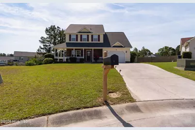 111 Baldwin Court, Jacksonville, NC 28546 - Photo 4