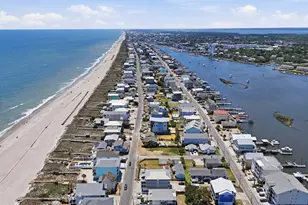 1305 Carolina Beach Ave N, Carolina Beach, NC 28428 - Photo 32