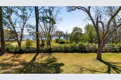 205 High Street, Oriental, NC 28571 - Photo 30